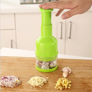 Dụng cụ băm xay tỏi ớt Onion Slicer